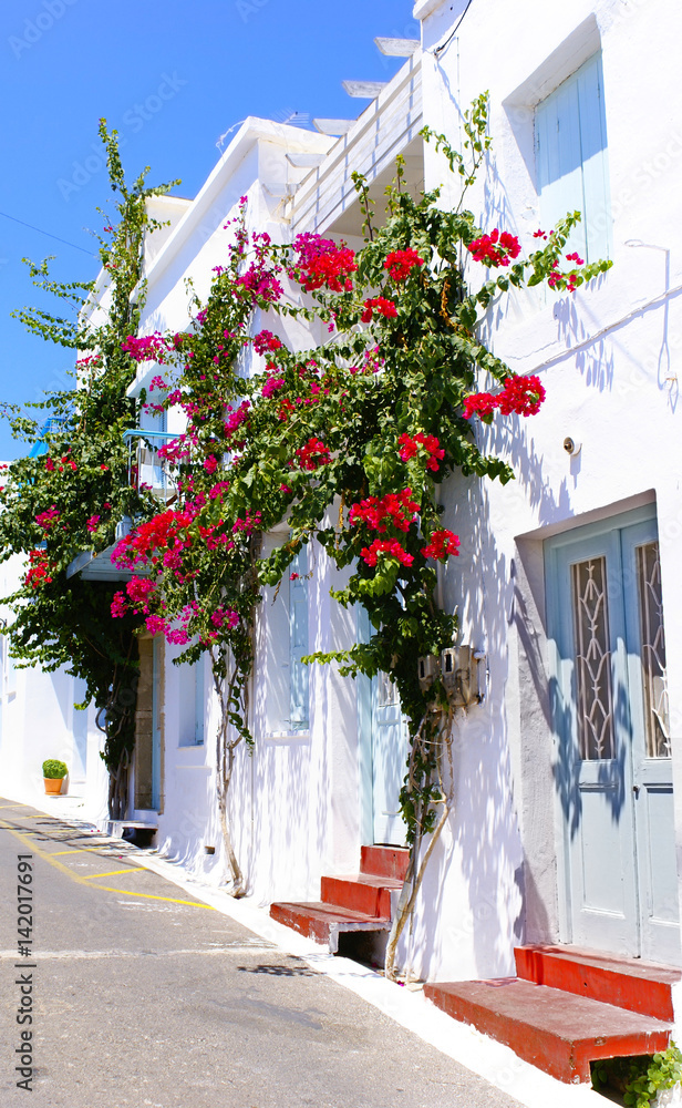 Fototapeta Tradycyjna architektura Chora wioska na Kythera wyspie, Grecja