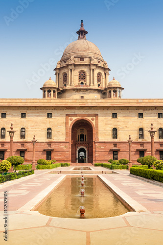 Ministries near Rashtrapati Bhavan,  the official home of the President of India