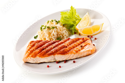 Grilled salmon with white rice