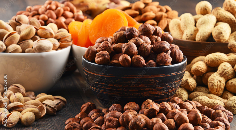 Composition with dried fruits and assorted nuts Composition with dried fruits and assorted nuts