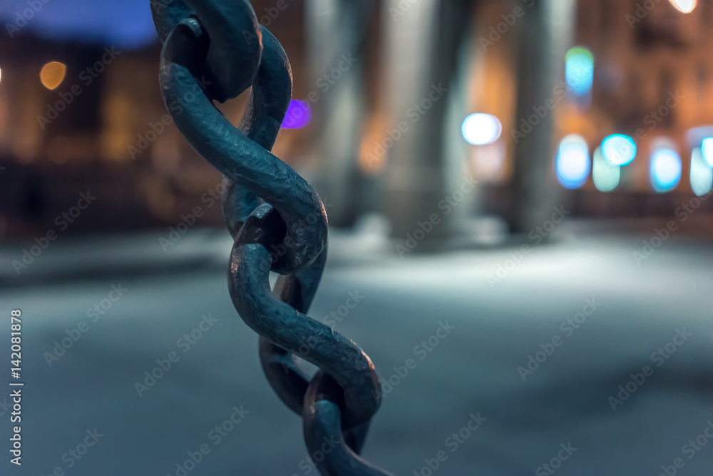 Naklejka premium Large metal chain