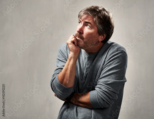 Papier peint Anxious insecure man