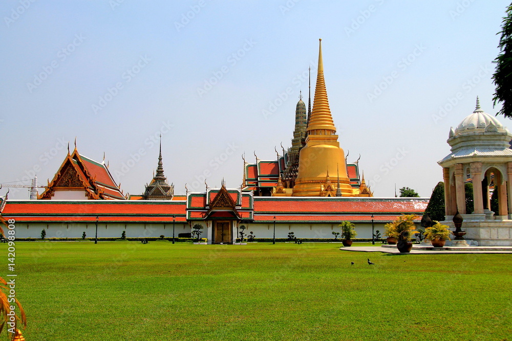 Sacred Temple of the Emerald Buddha, Bangkok