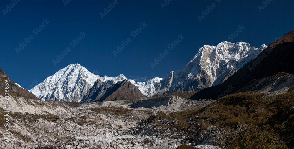 Beautiful landscape of Himalaya mountains