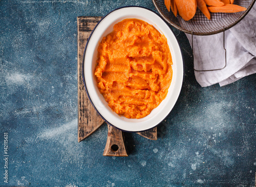 Baked mashed sweet potatoes puree casserole vegetarian main dish