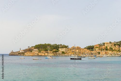 Boats in the sea near beach and rocks in Spain © alejandroav
