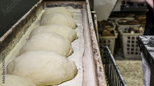 impasto base per pane in panificio