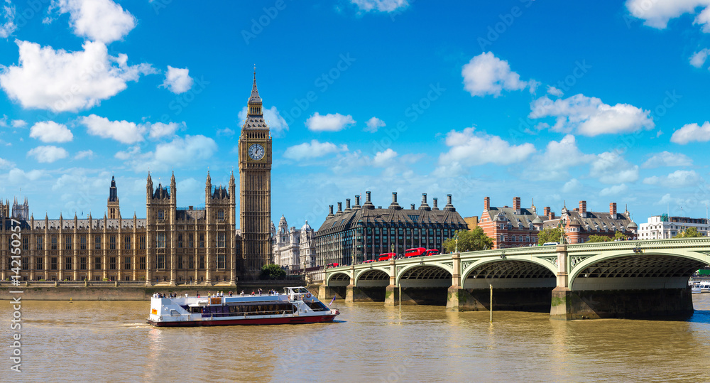 Naklejka premium Big Ben, Parliament, Westminster bridge in London