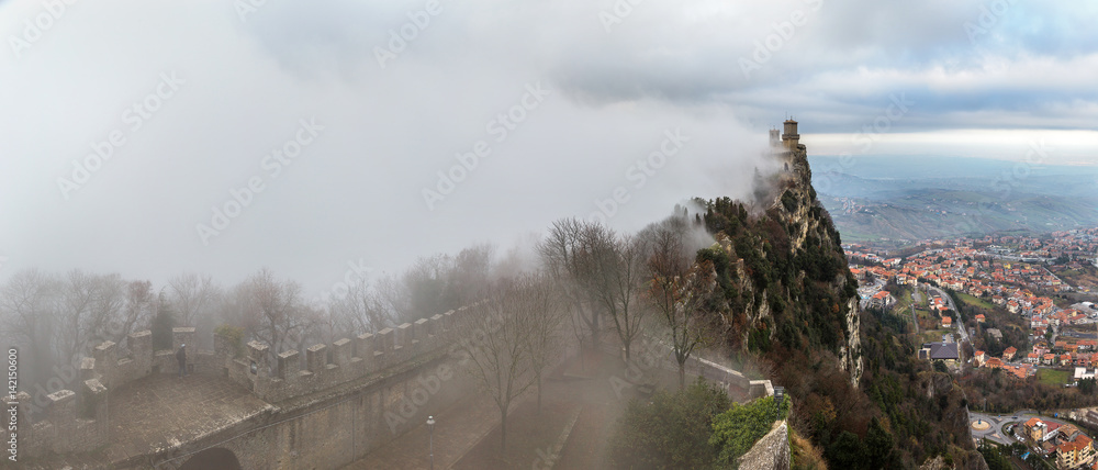Fototapeta Fortress in San Marino