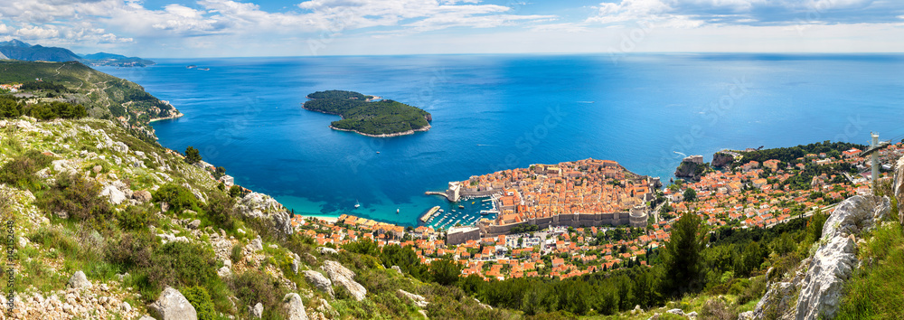 Obraz premium Aerial view of old city Dubrovnik