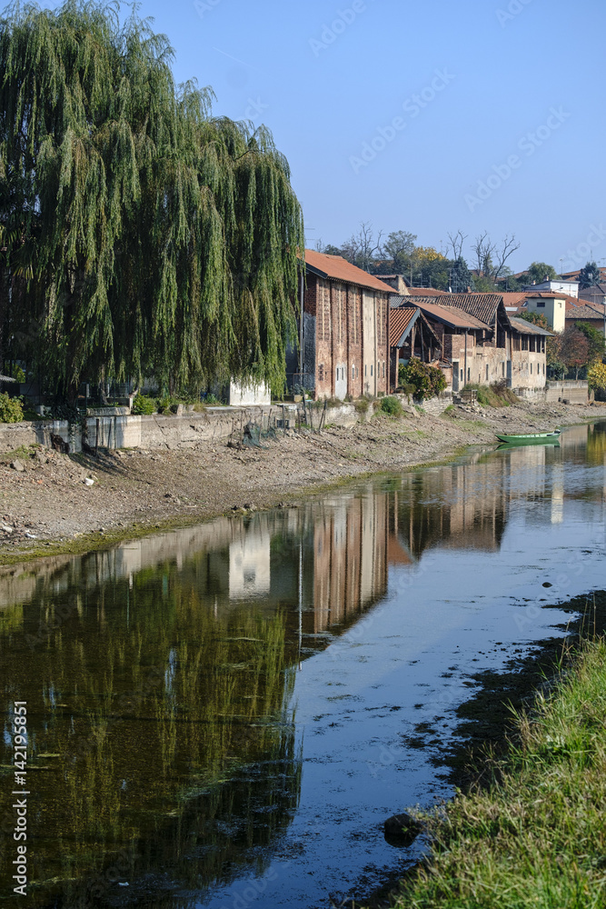 Bernate, along Naviglio Grande (Milan) Bernate, along Naviglio Grande (Milan)