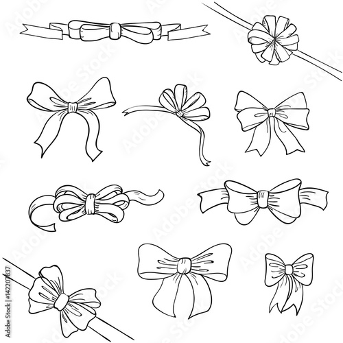 Set of sketch doodle bows. Vector illustration. 