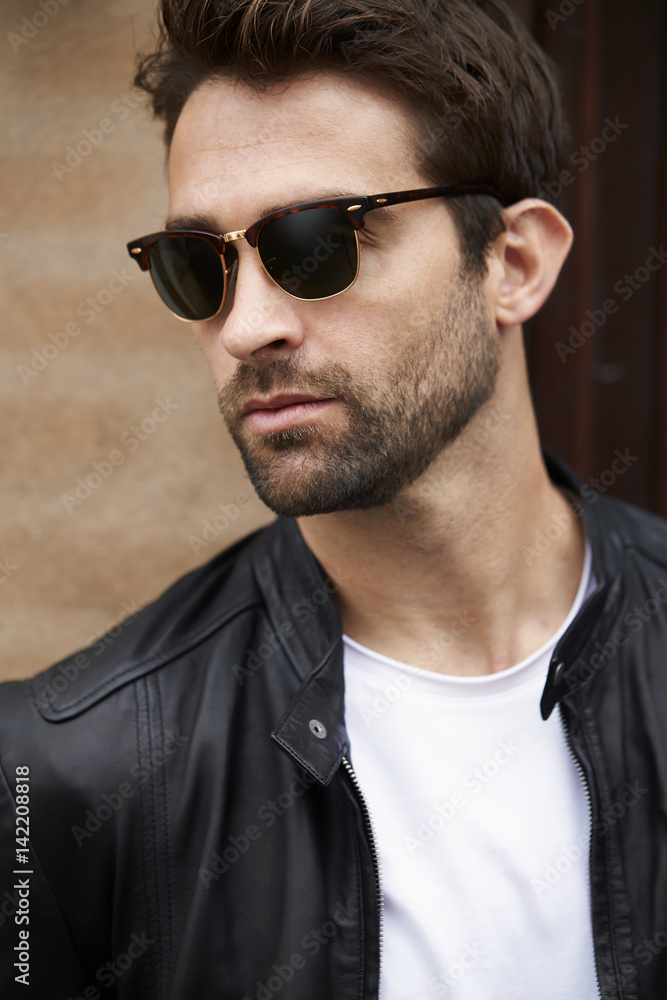 Fototapeta premium Cool dude in sunglasses and stubble