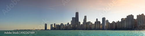 Chicago skyline sunset / sunrise © manphibian