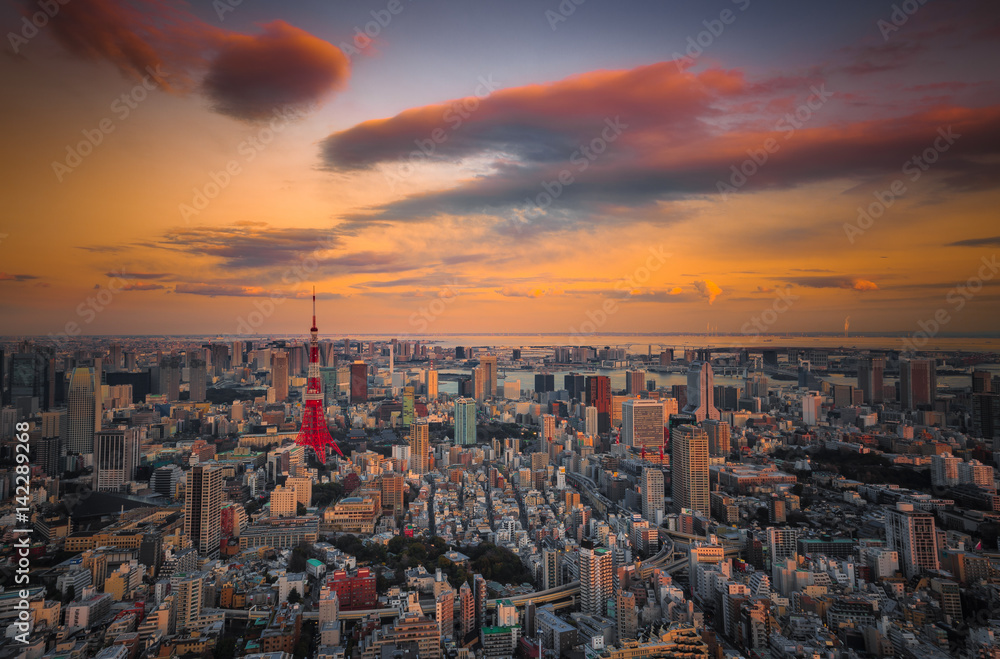 Wonderful sky, Tokyo