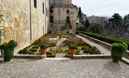 Jardin du cloître cathédrale saint-Nazaire photo