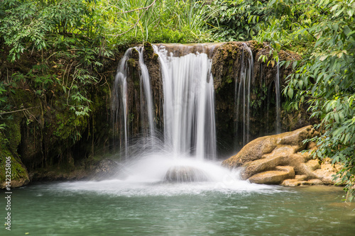 Wasserfall am Rio do Peixe bei Bonito, Mato Grosso do Sul, Brasilien photo