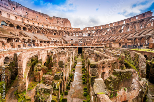 Intérieur du Colisée à Rome, Latium, Italie