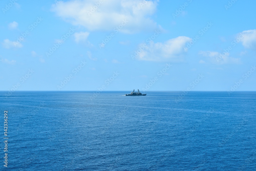 海上の護衛艦 海上の護衛艦