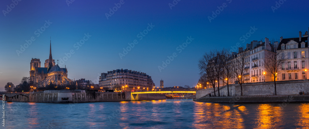 Obraz premium Ile de la Cité panorama