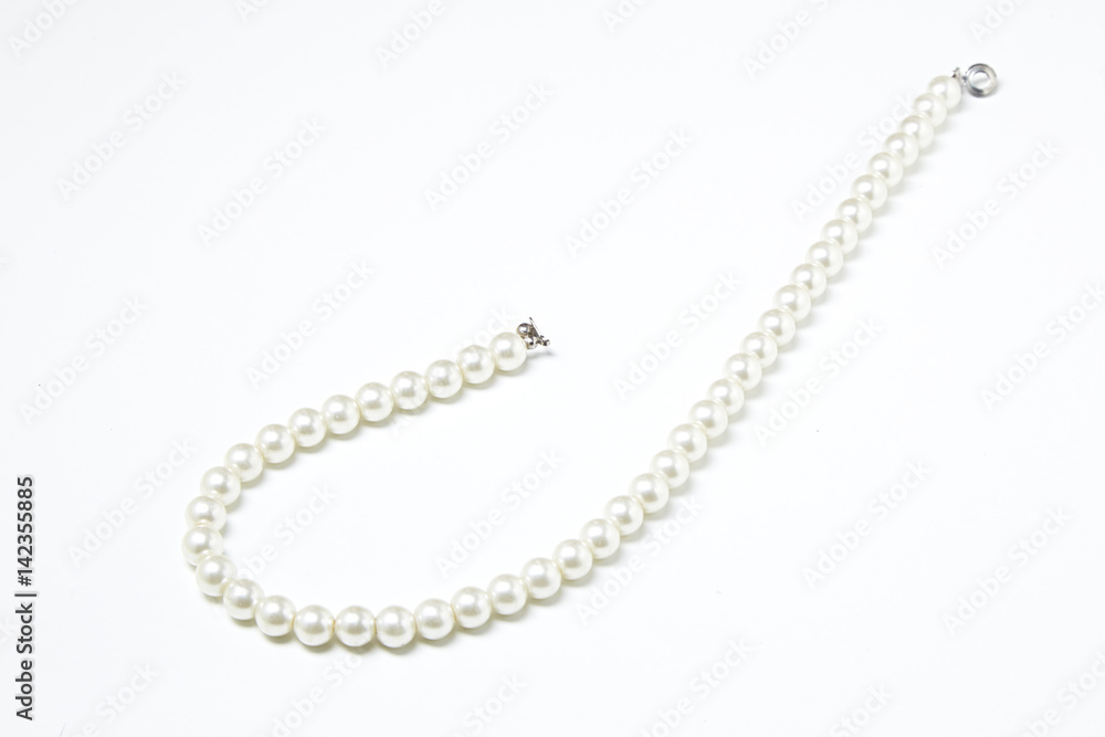 White pearl necklace White pearl necklace