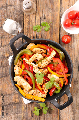 chicken fillet with bell pepper