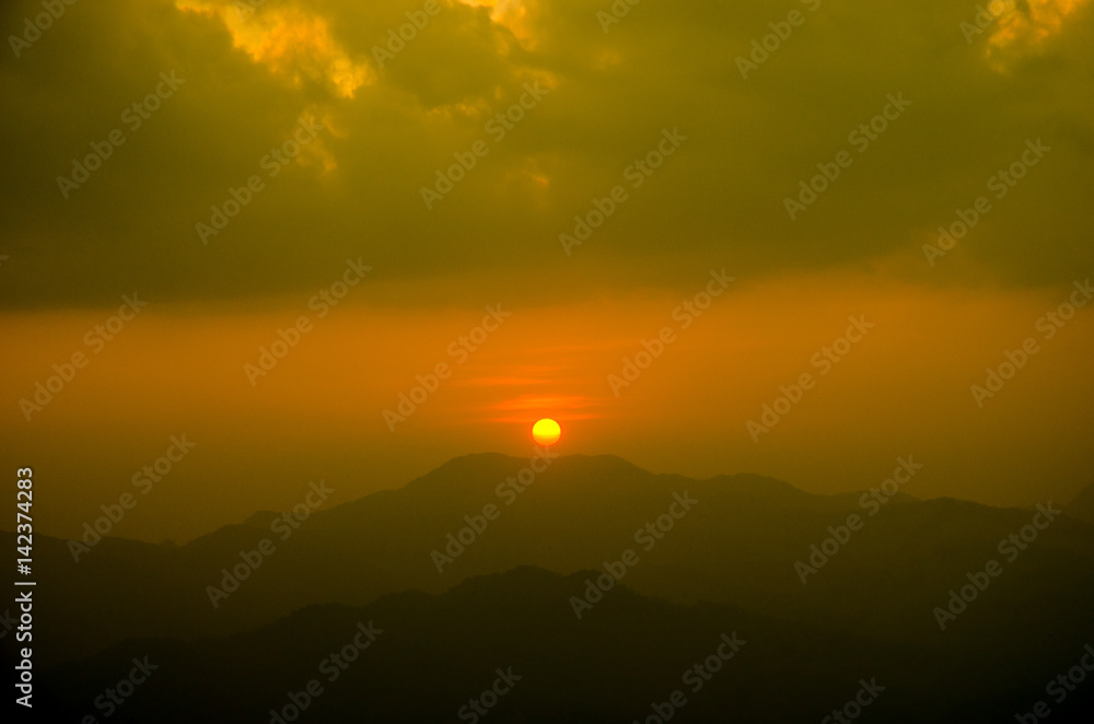 Fototapeta premium Sunset on mountain background