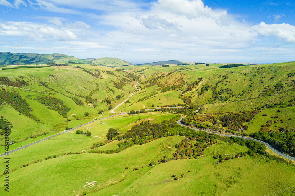 00:00 | 00:26
1×

Aerial view of Green hills and valleys of the South Island, New Zealand