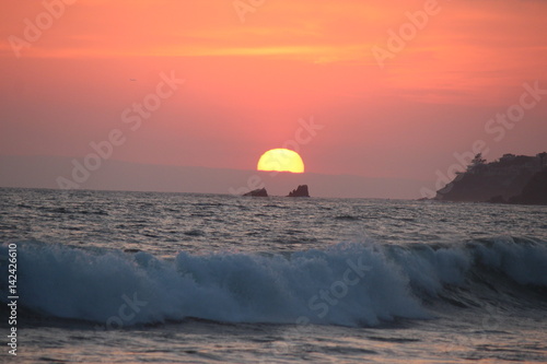 laguna beach sunset Reef Splash woods cove Sand, surf, sun ,sunset, beaches, laguna beach, california, cali, oceans, pacific ocean, heaven, paradise, beauty, seascapes, colors, cloudscapes, sea, blue 