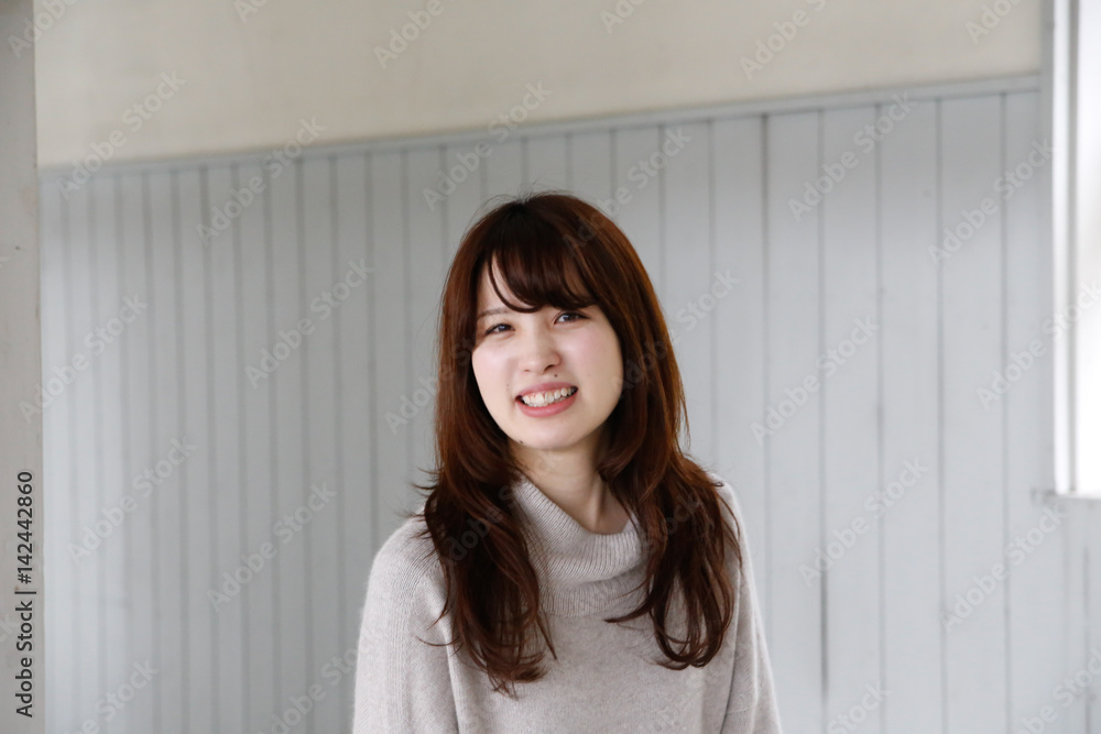 廃校ポートレート女性 廃校ポートレート女性