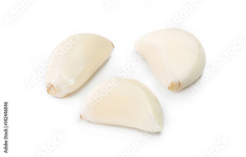 Fresh garlic isolated on white background cutout