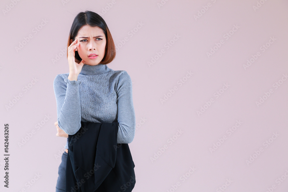 Close up modern business women with space pink background, Business woman standing confident pose, Asian people young beautiful businesswoman smile. casual outfits business concept Close up modern business women with space pink background, Business woman standing confident pose, Asian people young beautiful businesswoman smile. casual outfits business concept