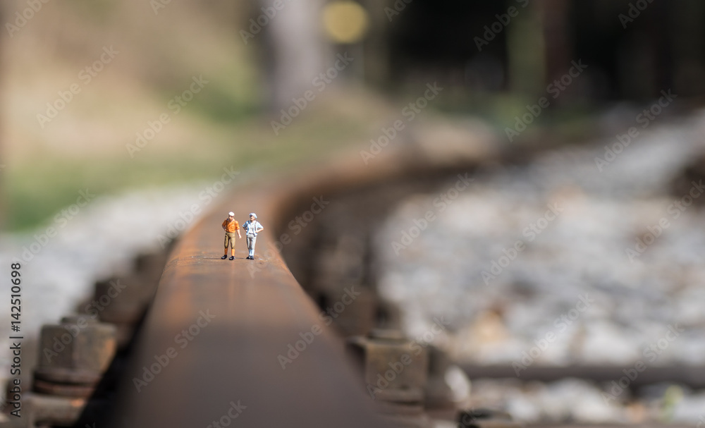 auf den Schienen wandern....