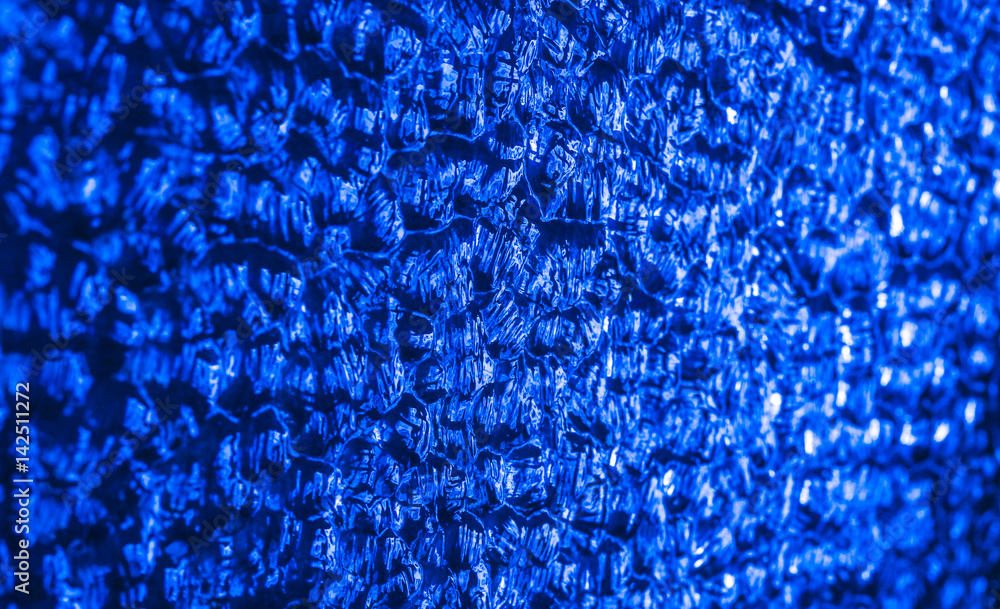 Geriffelte blaue Glasscheibe Geriffelte blaue Glasscheibe