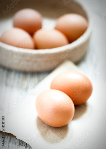 Bodegón de huevos de gallina