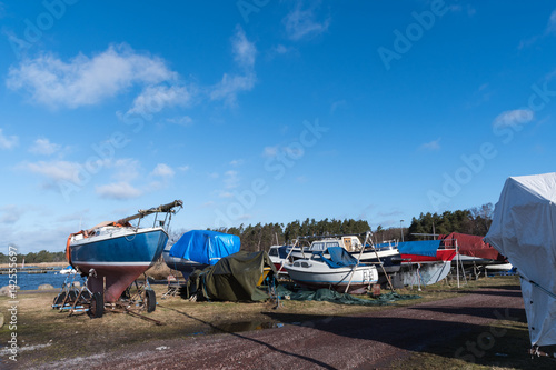Winter storage of small boats © olandsfokus