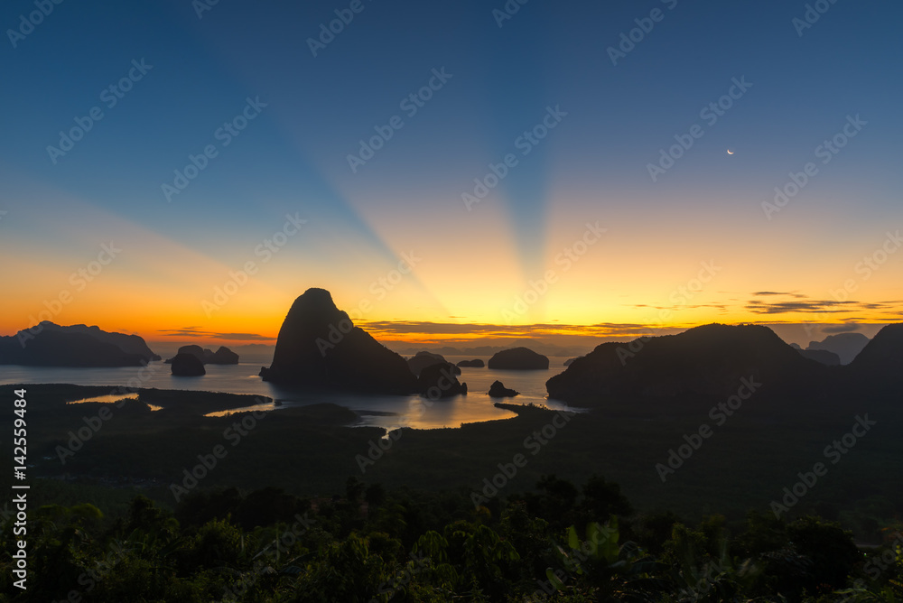Sunrise at at Samet Nangshe,Phangnga new view point
Sunrise at at Samet Nangshe,Phangnga new view point