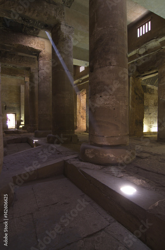 Säulenhalle im Tempel von Abydos