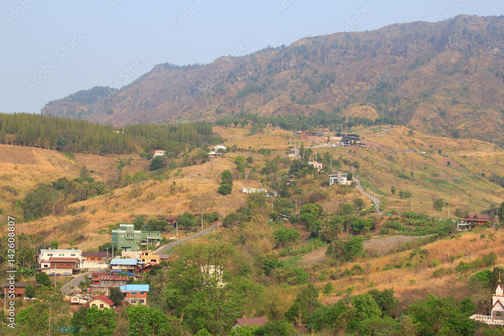 Obraz premium Views around the Wat phasornkaew Temple, A view of Beautiful temple. Located in Phetchabun province northern of Thailand .