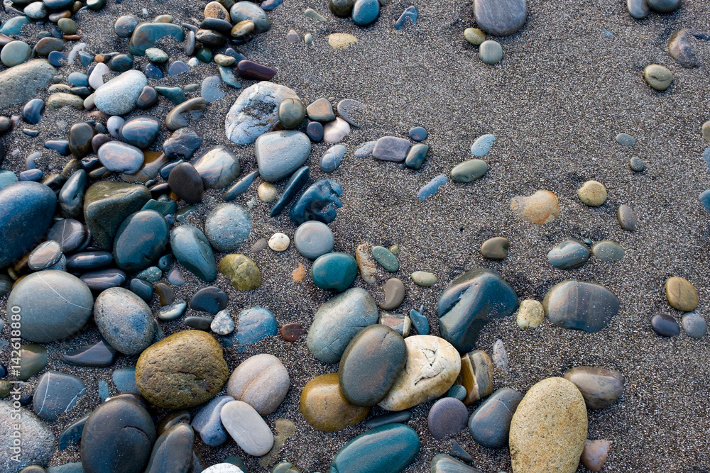 Small and smooth waterworn black pebble use for garden decoration Small and smooth waterworn black pebble use for garden decoration