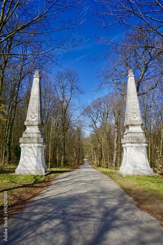 Säulen im Schwarzenbergpark, Wien