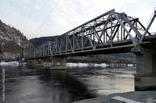 Мост через реку Енисей
