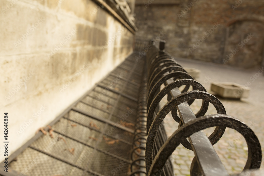 Obraz premium Metal fence near the cathedral in Lviv
