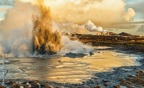 Mud Geysir in reykjavik, Iceland