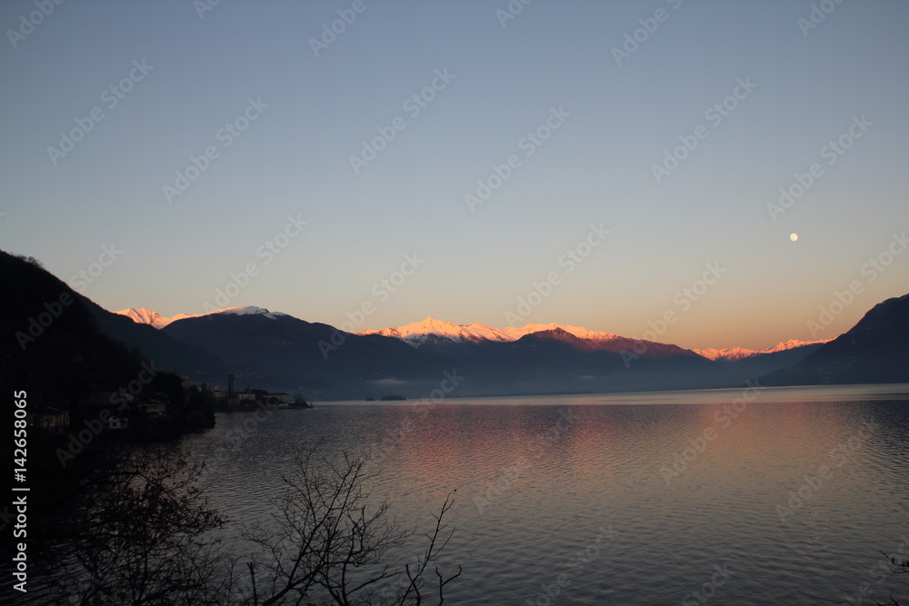 Luna tramonto Lago Maggiore