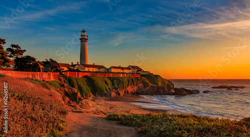 Photography Pigeon Pight Lightouse in California at sunset