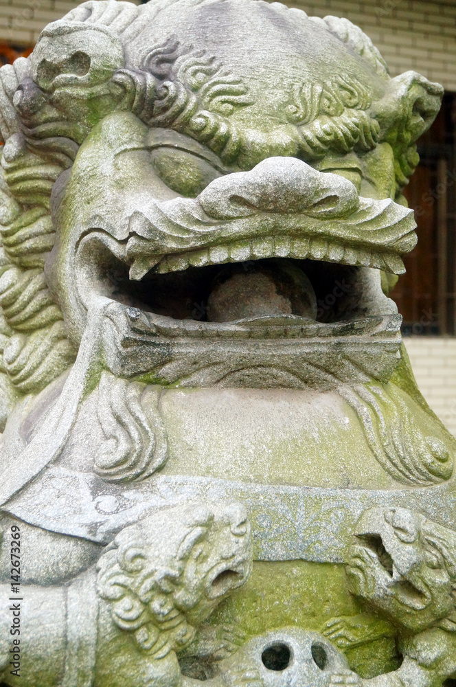Fototapeta premium Stone lion