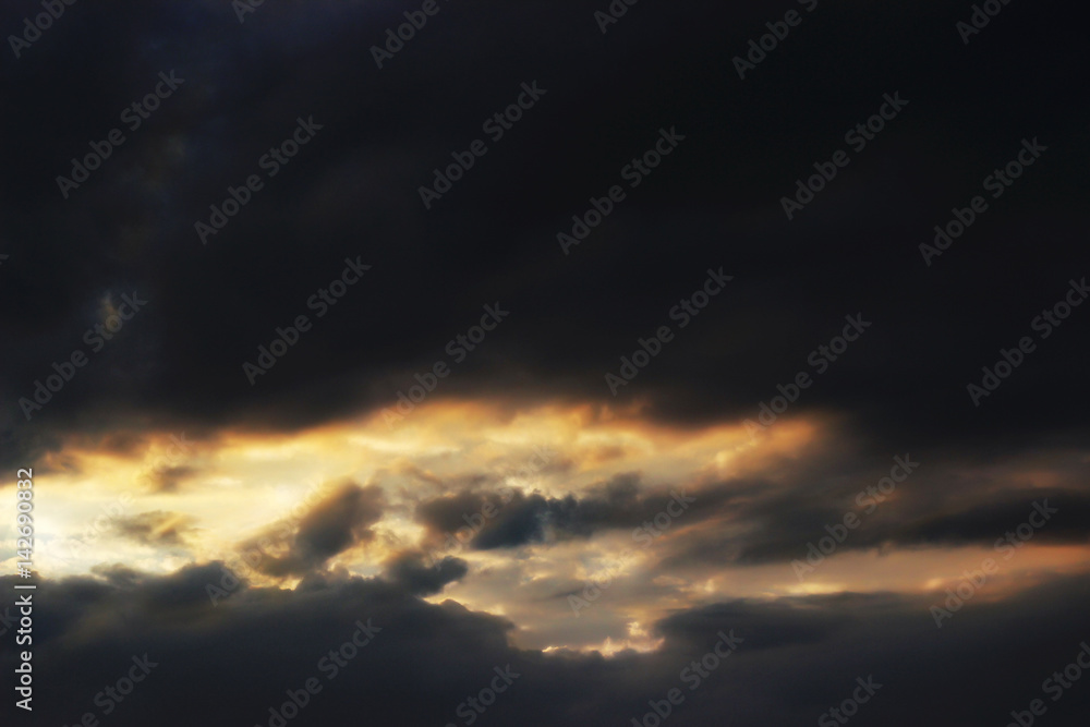 Obraz premium Durch die Wolke