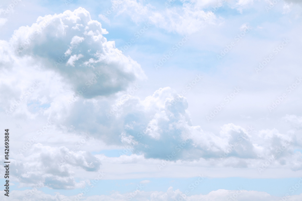 Naklejka premium beautiful sky and clouds.