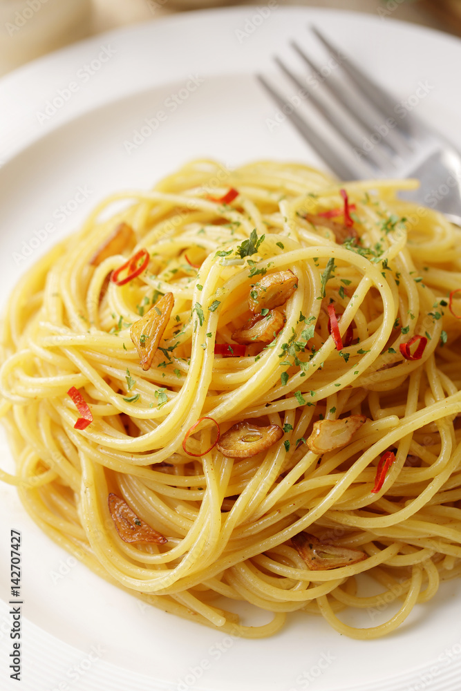ペペロンチーノ　Pasta aglio, olio e peperoncino
